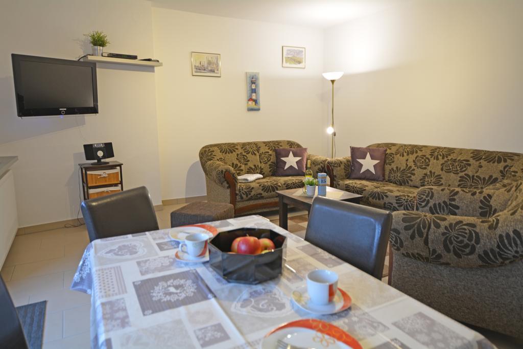 Appartment Vermietung Luetje Büsum Kamer foto